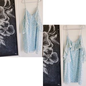 NWT Olivaceous Blue Daisy Flutter Sleeve Top/Dress